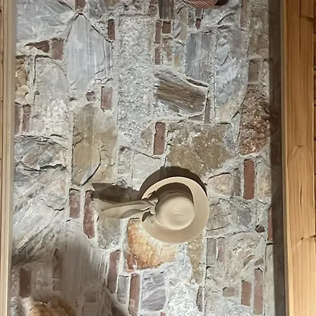 Stone House 1 Apartman Szkiáthosz